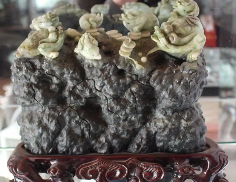 12" China 100% Natural DuShan Jade Wealth Money Coin Toad Spittor Animal Statue
12" China 100% Natural DuShan Jade Wealth Money Coin Toad Spittor Animal Statue