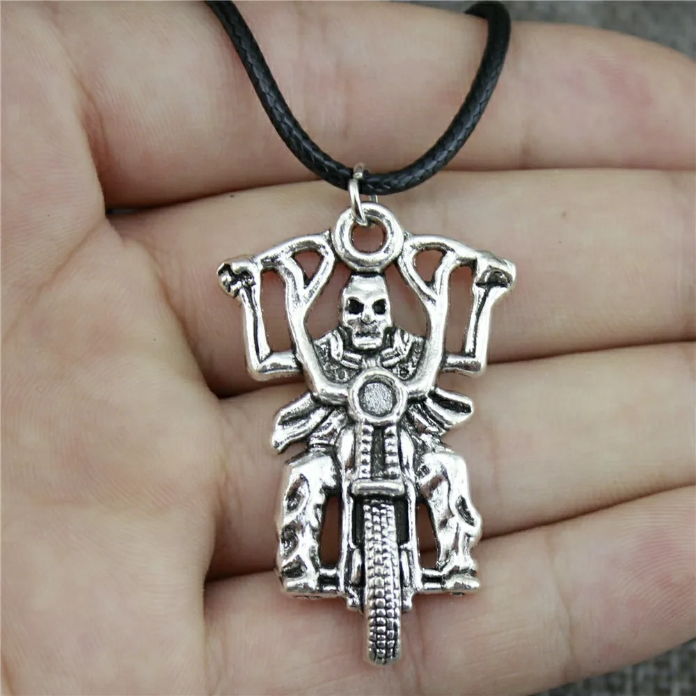 44x28mm Motorcycle Skull Pendant Necklace For Women Gift 2 Colors Antique Bronze Antique Silver Plated
44x28mm Motorcycle Skull Pendant Necklace For Women Gift 2 Colors Antique Bronze Antique Silver Plated