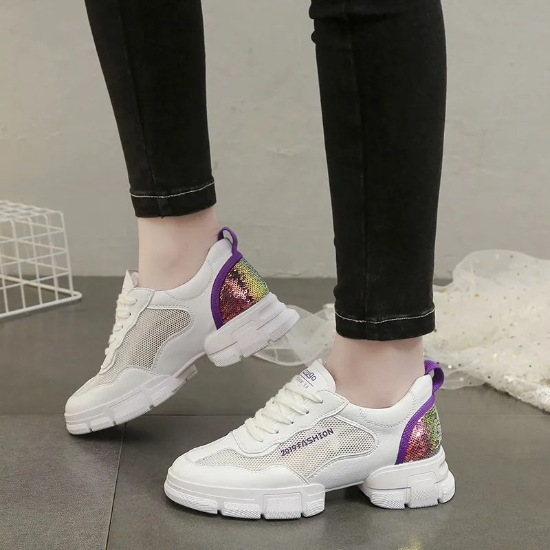 Mesh casual sports shoes 2019 spring breathable single shoes wild thick bottom running white shoes women
Mesh casual sports shoes 2019 spring breathable single shoes wild thick bottom running white shoes women