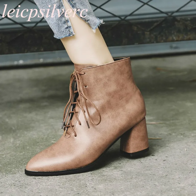 Women Boots Autumn Winter High Heel Warm Pu Pointed Toe Lace Up Zip Ankle Chelsea Shoes 2018 Sexy New Fashion Casual Black Brown
Women Boots Autumn Winter High Heel Warm Pu Pointed Toe Lace Up Zip Ankle Chelsea Shoes 2018 Sexy New Fashion Casual Black Brown