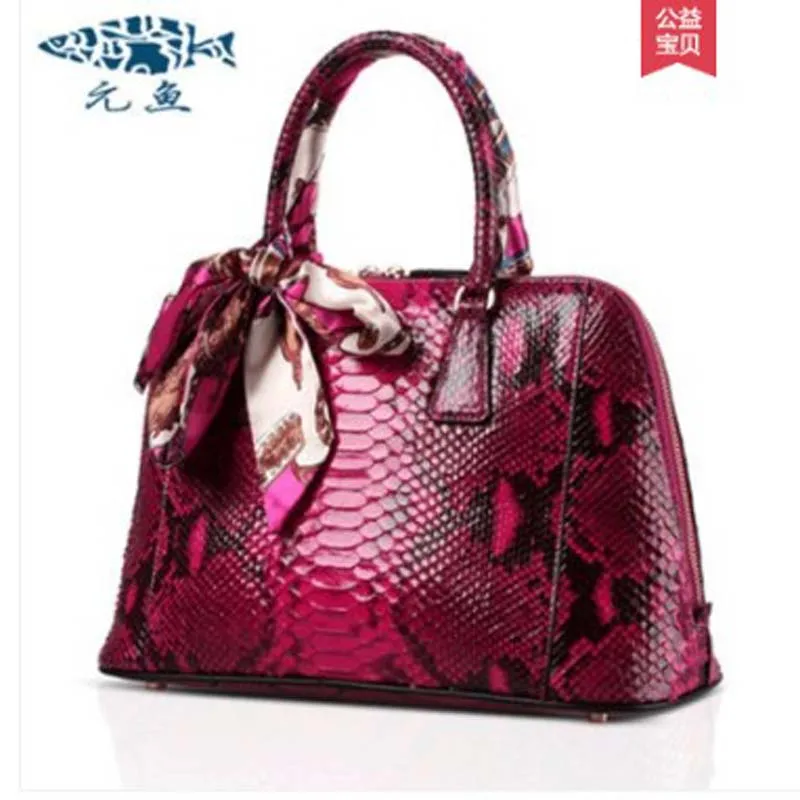 yuanyu New python skin handbag for ladies genuine leather handbag for ladies big bag with snake skin grain hand bag shell bag
yuanyu New python skin handbag for ladies genuine leather handbag for ladies big bag with snake skin grain hand bag shell bag