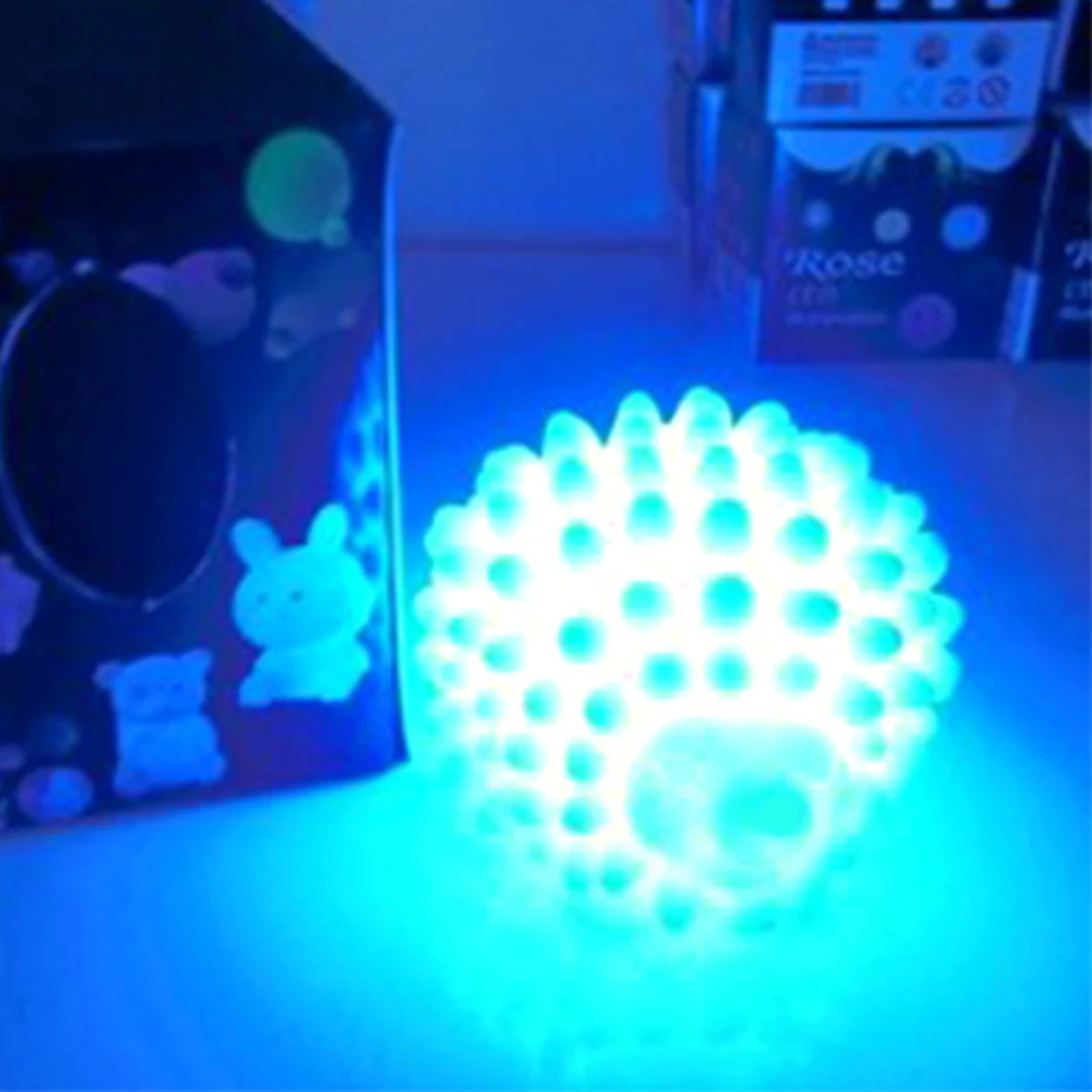 LED Hedgehog Night Light Household Decoration Lamp Desk Lamps Changing Color Christmas Present Baby Light Home Bedside Lamp
LED Hedgehog Night Light Household Decoration Lamp Desk Lamps Changing Color Christmas Present Baby Light Home Bedside Lamp