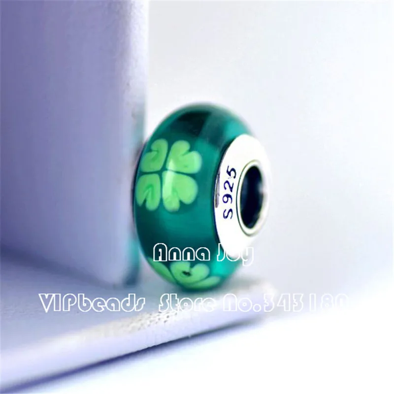 2PCS 925 Sterling Silver Screw Green Murano Glass 4 leaf Clover Charm European Charm Beads Fits European Style Bracelets ZS042
2PCS 925 Sterling Silver Screw Green Murano Glass 4 leaf Clover Charm European Charm Beads Fits European Style Bracelets ZS042
