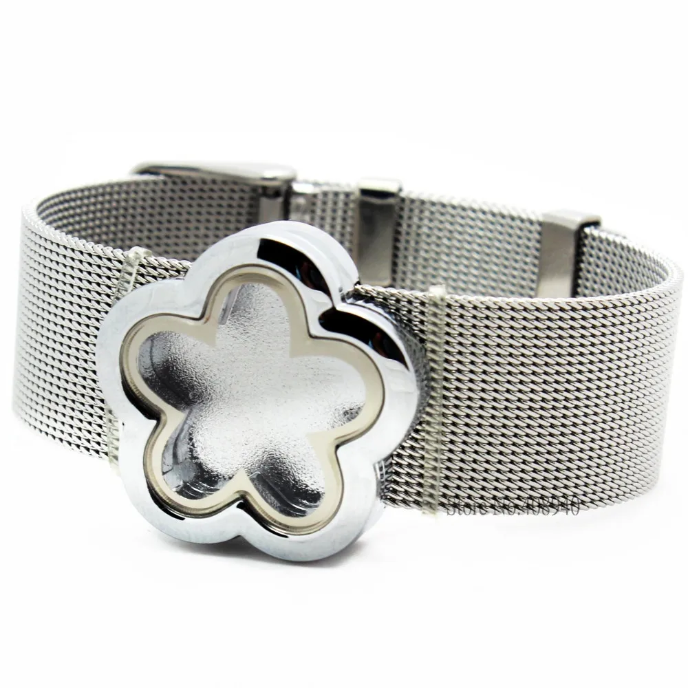 5PCS 30mm Silver Flower magnetic glass floating locket bracelet &bangle stainless steel wristband without Charms LSLB10*5
5PCS 30mm Silver Flower magnetic glass floating locket bracelet &bangle stainless steel wristband without Charms LSLB10*5
