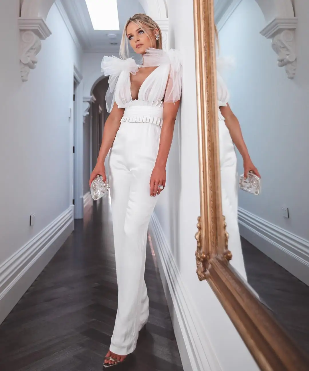 2019 New spandex Bandage Openwork Elegant Mesh Backless Deep V-neck Solid Sleeveless Celebrity Party Jumpsuits Long Clubwears
2019 New spandex Bandage Openwork Elegant Mesh Backless Deep V-neck Solid Sleeveless Celebrity Party Jumpsuits Long Clubwears