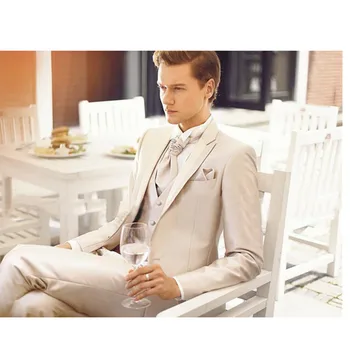 New Men Suits Slim Fit For Peaked Lapel Tuxedos Champagne Wedding Groomsmen One Button Mens 3 Piece Suit (jacket+pants+vest) 
New Men Suits Slim Fit For Peaked Lapel Tuxedos Champagne Wedding Groomsmen One Button Mens 3 Piece Suit (jacket+pants+vest)