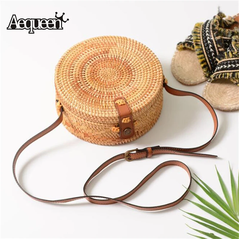 AEQUEEN Women's Round Straw Bags Circle Rattan Bag Bali Women Beach Bag Small Bohemian Handbags 2018 Handmade Pattern Buckle Bag
AEQUEEN Women's Round Straw Bags Circle Rattan Bag Bali Women Beach Bag Small Bohemian Handbags 2018 Handmade Pattern Buckle Bag
