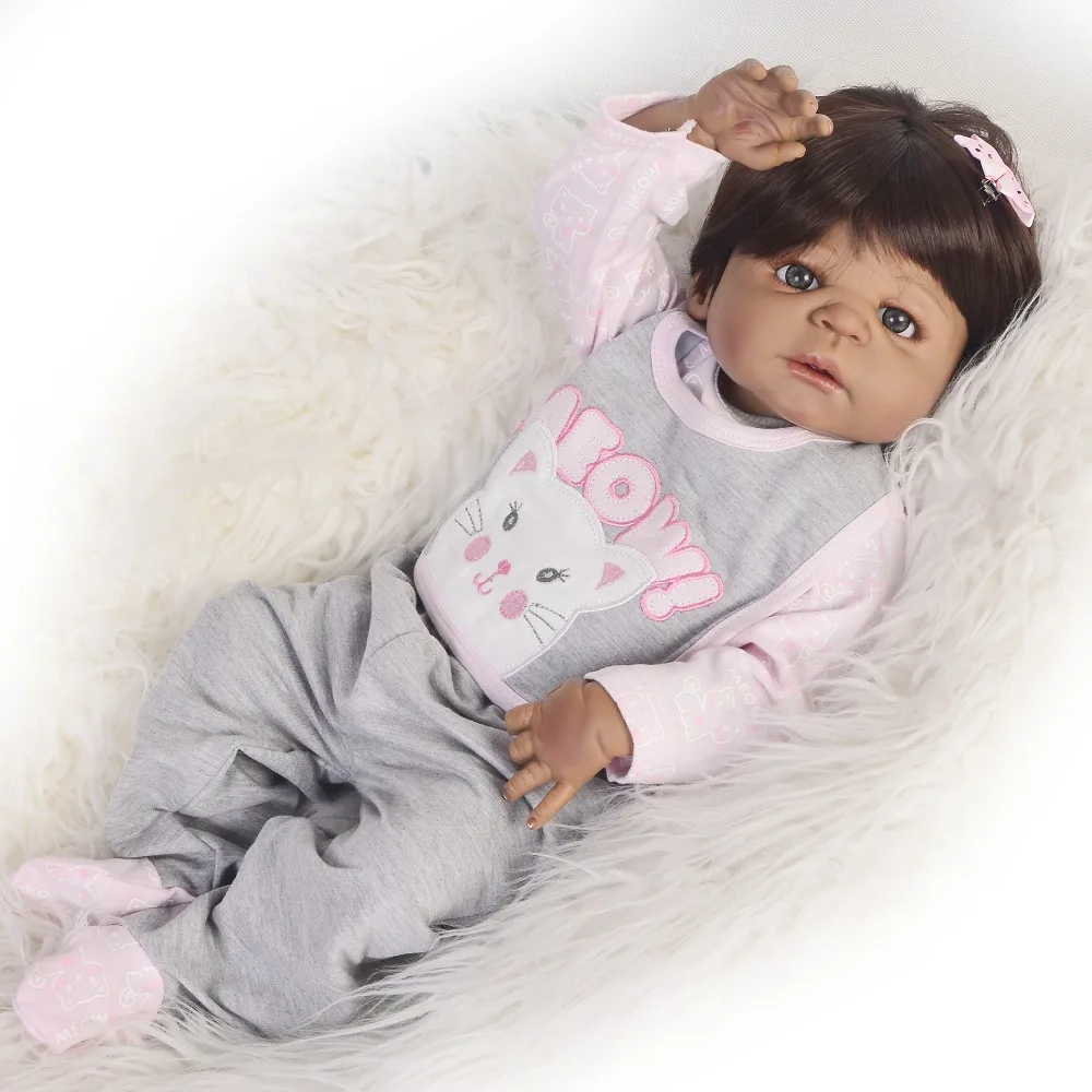 Gray cat clothes with Newborn Doll 55cm Alive Babies Girl Toy Realistic Silicone Reborn Baby Dolls 22" Reborn Bonecas gift toy
Gray cat clothes with Newborn Doll 55cm Alive Babies Girl Toy Realistic Silicone Reborn Baby Dolls 22" Reborn Bonecas gift toy