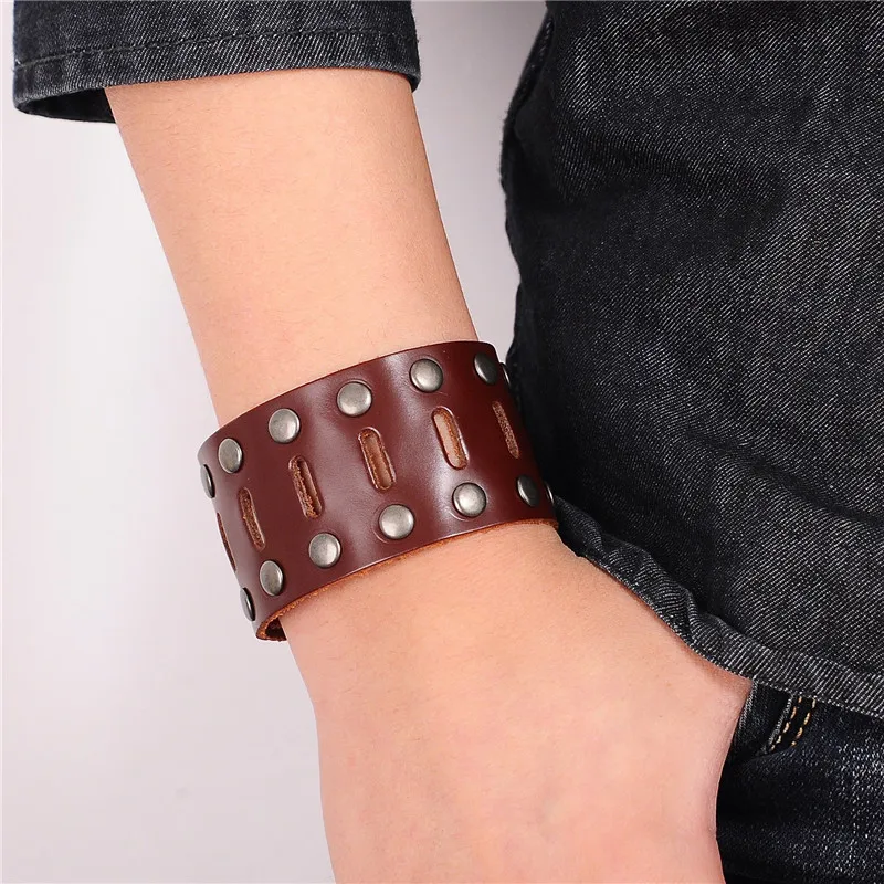 Un bracelet cuir style rétro 13
