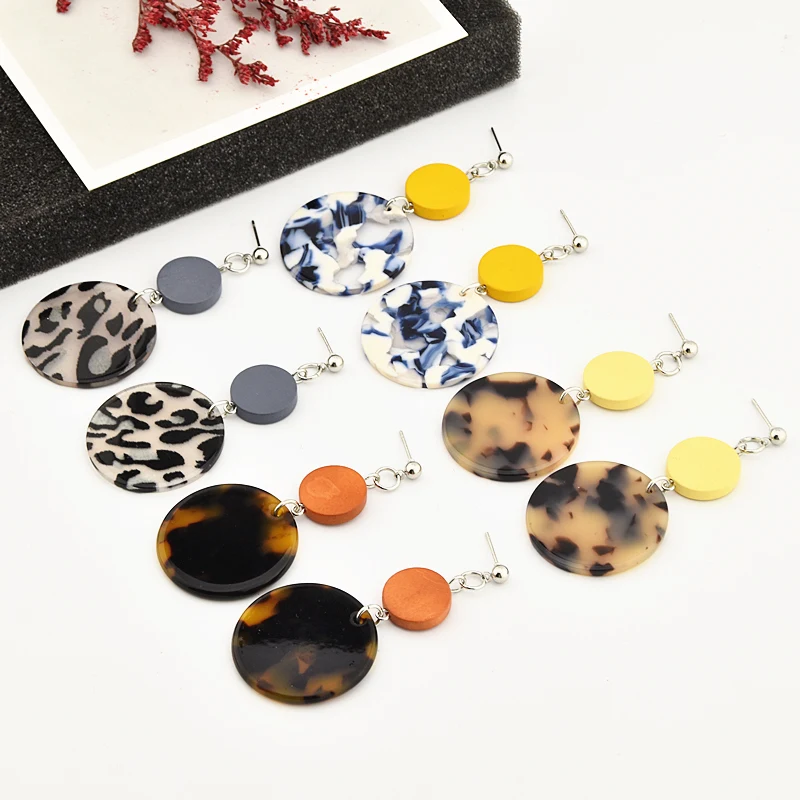 Korean Popular Geometric Round Wooden Earrings Acrylic Dangle Drop Earrings For Women Acetic Acid Earings Fashion Jewelry 2019
Korean Popular Geometric Round Wooden Earrings Acrylic Dangle Drop Earrings For Women Acetic Acid Earings Fashion Jewelry 2019