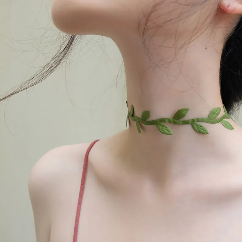 2018 Korean Trendy Sweet Cute Green Leaves Short Choker Necklace for Women Girls Party Statement Charm Jewelry Wholesale
2018 Korean Trendy Sweet Cute Green Leaves Short Choker Necklace for Women Girls Party Statement Charm Jewelry Wholesale