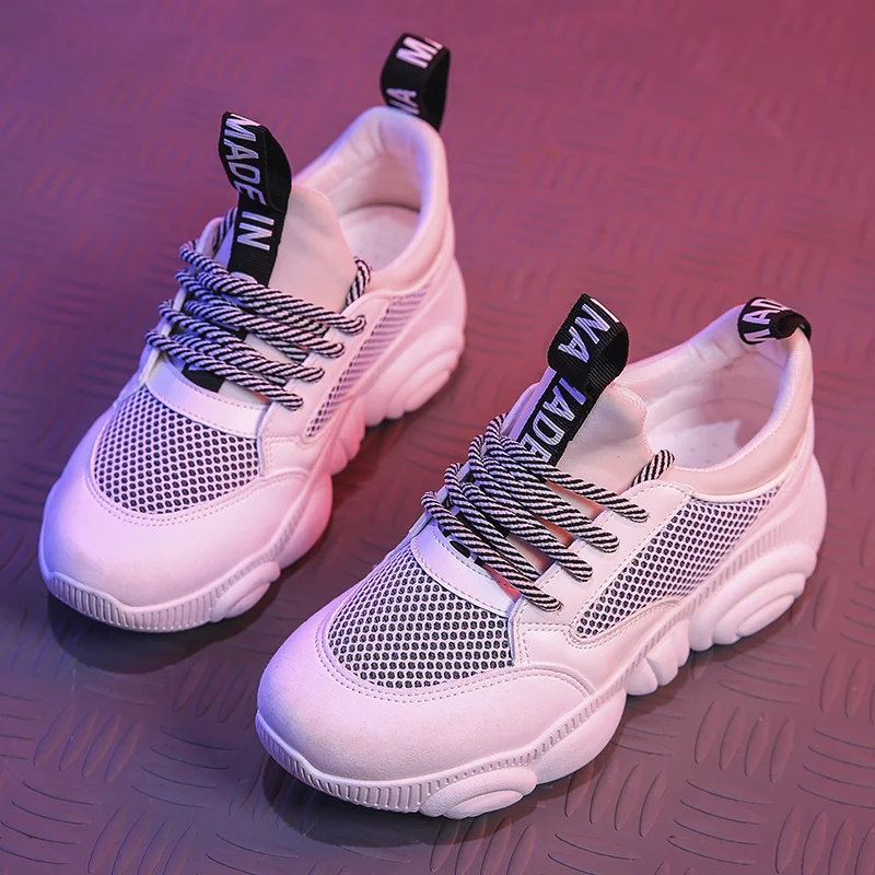 New Women Sneakers 2019 Spring Fashion Women Casual Shoes Platform Mesh Shoes Ladies Shoes Trainers Chaussure Femme
New Women Sneakers 2019 Spring Fashion Women Casual Shoes Platform Mesh Shoes Ladies Shoes Trainers Chaussure Femme
