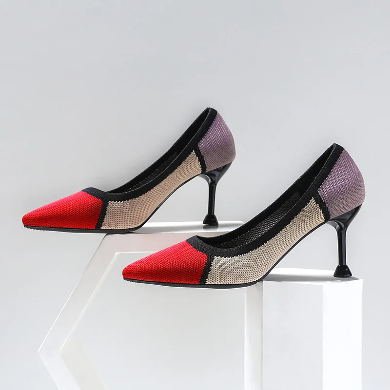 2019 spring new fashion simple color matching casual shoes women comfortable wild knitted high heels.
2019 spring new fashion simple color matching casual shoes women comfortable wild knitted high heels.