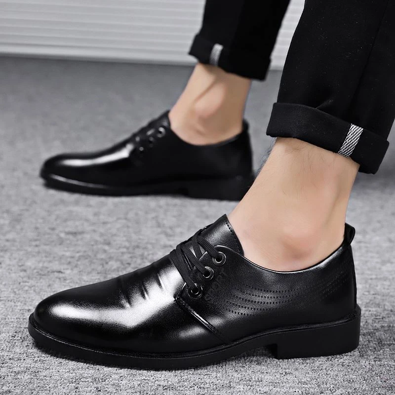 Luxury brand PU Leather Casual Men Shoes Round Toe Comfortable Office Men Dress Shoes Plus Size Formal Wedding designer shoes201
Luxury brand PU Leather Casual Men Shoes Round Toe Comfortable Office Men Dress Shoes Plus Size Formal Wedding designer shoes201