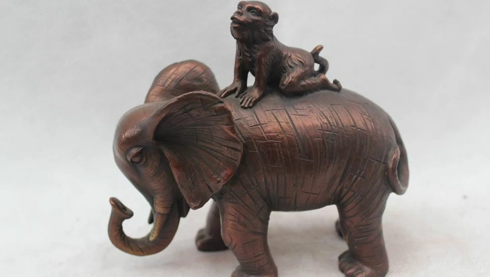 

5"China Chinese Folk Red Bronze Lifelike Lucky monkey Sit elephant Statue Sculpt