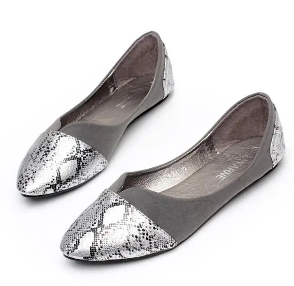 2018 autumn new women's shoes fashion color matching serpentine flat shoes shallow mouth pointed large size women's shoes
2018 autumn new women's shoes fashion color matching serpentine flat shoes shallow mouth pointed large size women's shoes