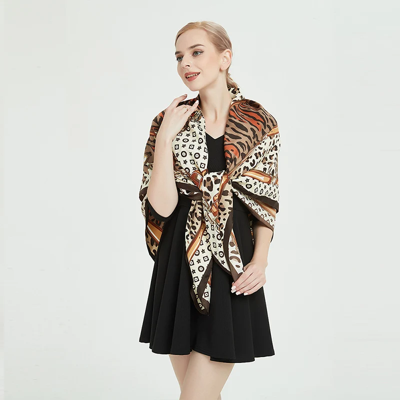 Fashion Shawl Scarves For Women Snake Print Silk Hijab Scarf Female 130cm*130cm Luxury Brand Square Shawls leopard Scarfs Ladies
Fashion Shawl Scarves For Women Snake Print Silk Hijab Scarf Female 130cm*130cm Luxury Brand Square Shawls leopard Scarfs Ladies