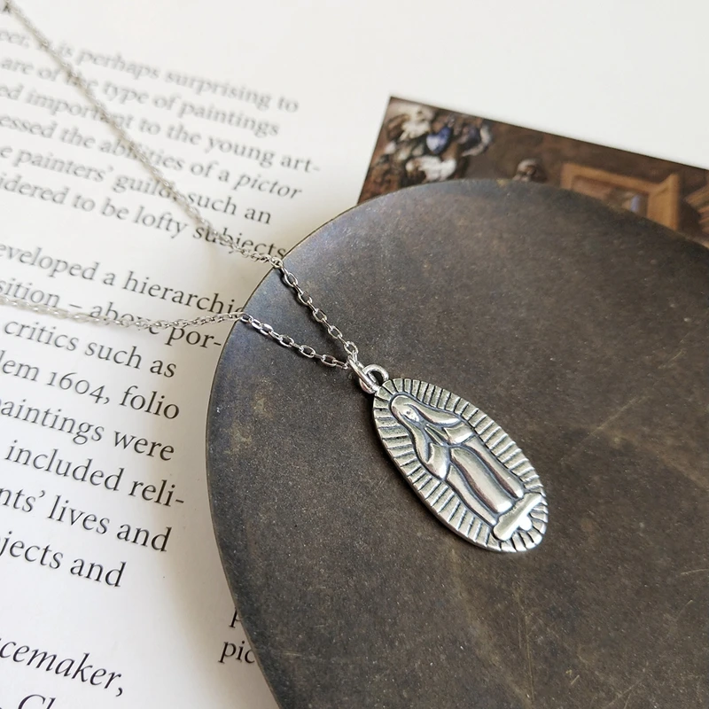 LouLeur 925 sterling silver vintage girl prayer pendant necklace oval creative elegant necklace for women festival jewelry gift
LouLeur 925 sterling silver vintage girl prayer pendant necklace oval creative elegant necklace for women festival jewelry gift