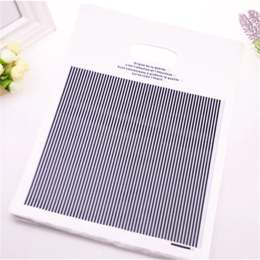New Design Wholesale 100pcs/lot 25*35cm Large Birthday Gift Packaging Bags Shopping Plastic Gift Bags
New Design Wholesale 100pcs/lot 25*35cm Large Birthday Gift Packaging Bags Shopping Plastic Gift Bags