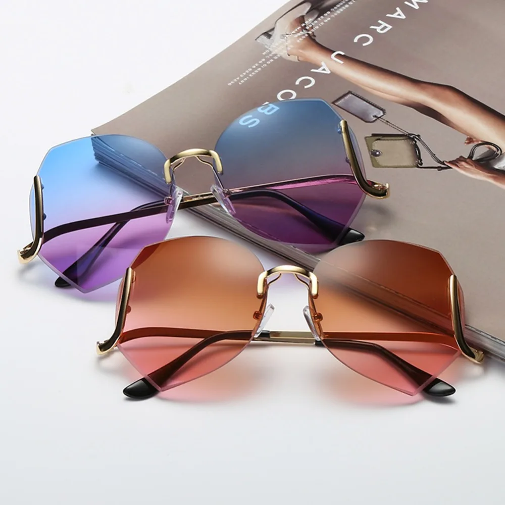 Elegant Oversized Rimless Gradient Sunglasses Women Luxury Diamond Cut Lens Big Glasses Female Eyeglasses UV400 #239903
Elegant Oversized Rimless Gradient Sunglasses Women Luxury Diamond Cut Lens Big Glasses Female Eyeglasses UV400 #239903