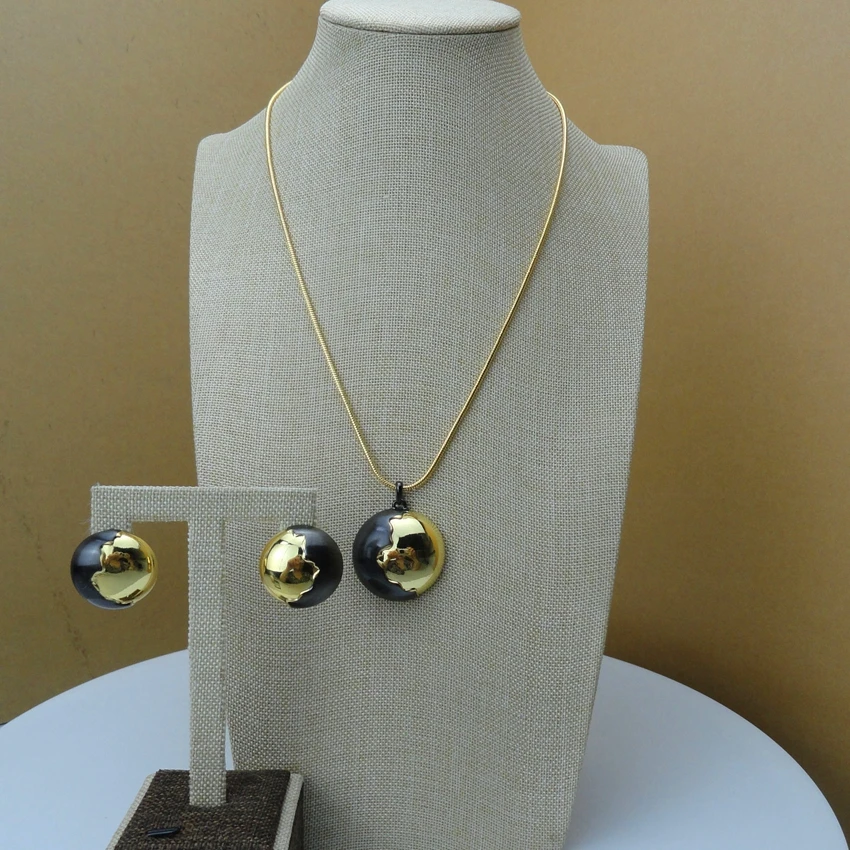 Yuminglai 2019 Simple Design Luxury Dubai Jewlry Set for Women Pendant and Earrings African Jewelries FHK6486
Yuminglai 2019 Simple Design Luxury Dubai Jewlry Set for Women Pendant and Earrings African Jewelries FHK6486