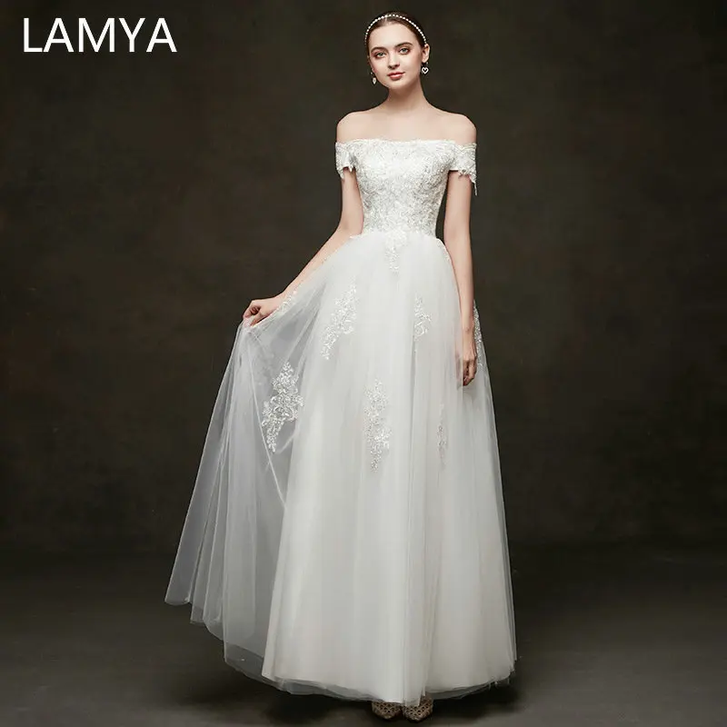 LAMYA 2019 New Embroidery Boat Neck Wedding Dress Simple A Line Bridal Gowns Women Elegant Customized Robe De Mariage
LAMYA 2019 New Embroidery Boat Neck Wedding Dress Simple A Line Bridal Gowns Women Elegant Customized Robe De Mariage