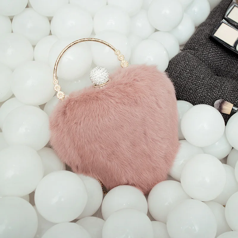 Lady Clutch Bag With Chain Shoulder Handbags rabbit hair white dinner banquet Bag Prom Wedding Envelope Evening Clutch Bags 
Lady Clutch Bag With Chain Shoulder Handbags rabbit hair white dinner banquet Bag Prom Wedding Envelope Evening Clutch Bags