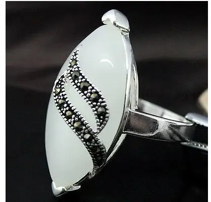 13*29mm WHITE OPAL STERLING SILVER 925 BALI HANDCRAFTED RING SIZE (#7 8 9 10) Genuine Handmade Women Gift word 925 silver
13*29mm WHITE OPAL STERLING SILVER 925 BALI HANDCRAFTED RING SIZE (#7 8 9 10) Genuine Handmade Women Gift word 925 silver