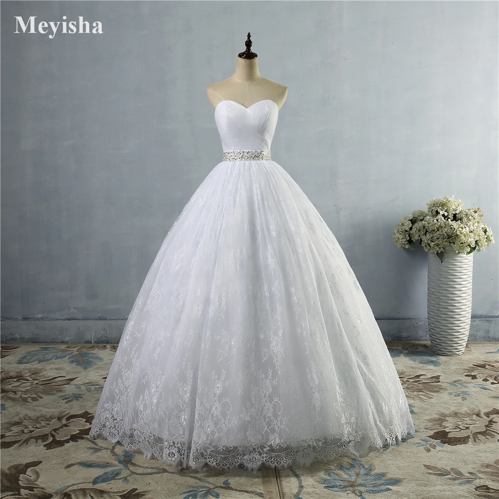 ZJ9023 lace up back 2016 2017 White Wedding Dresses with lace edge crystal pearls bead sequins belt brides plus size formal
ZJ9023 lace up back 2016 2017 White Wedding Dresses with lace edge crystal pearls bead sequins belt brides plus size formal