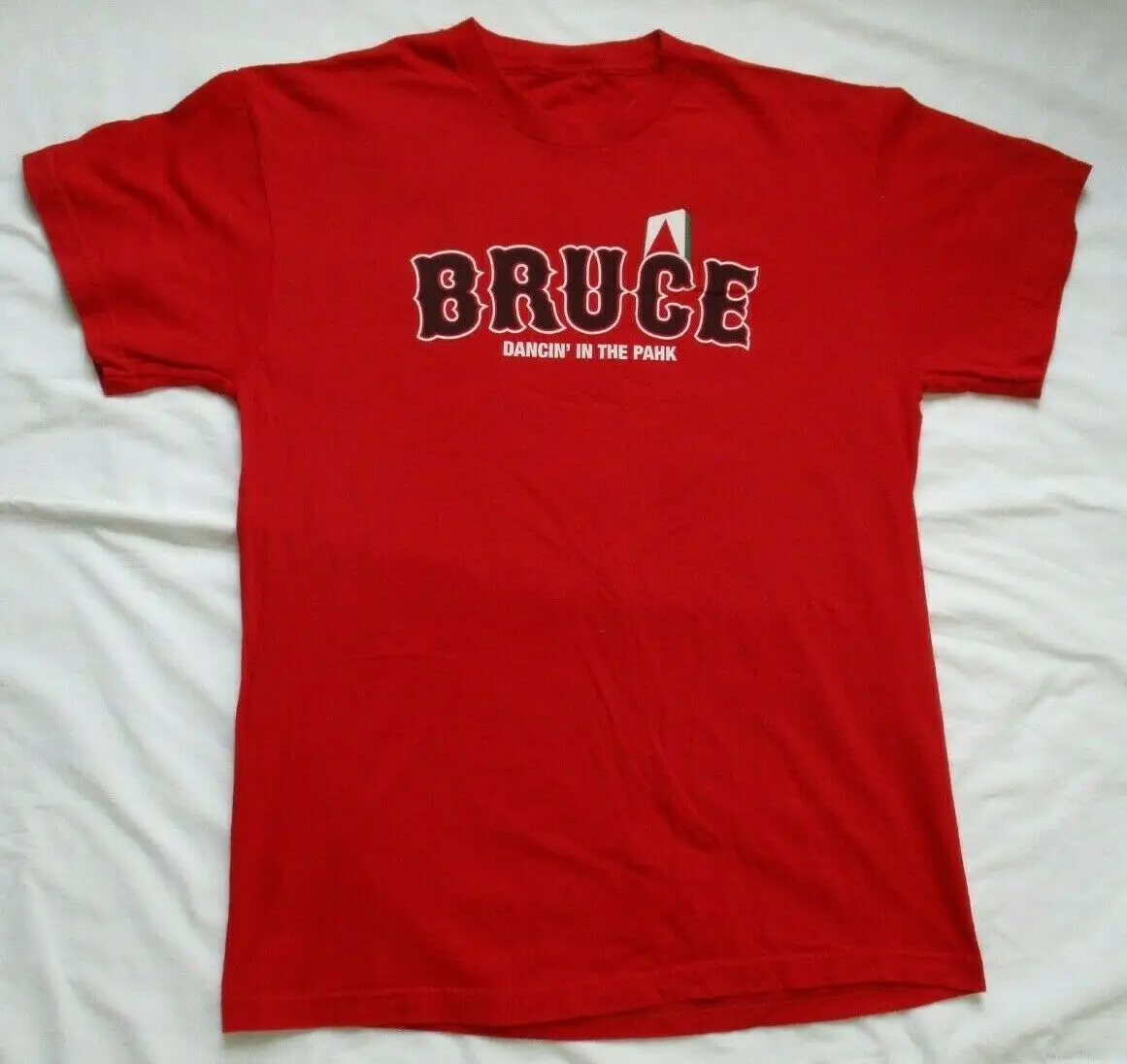 BOSTON FENWAY PARK BRUCE SPRINGSTEEN "DANCIN' IN THE PAHK" T-SHIRT - SIZE MEDIUM
BOSTON FENWAY PARK BRUCE SPRINGSTEEN "DANCIN' IN THE PAHK" T-SHIRT - SIZE MEDIUM