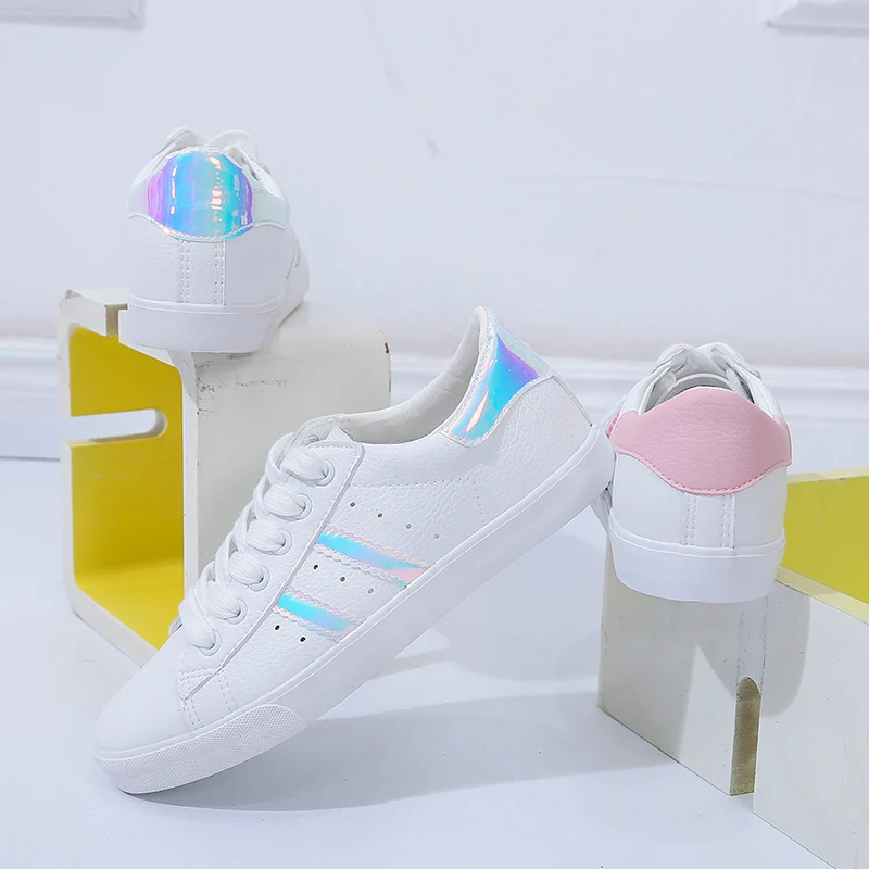 Women's shoes new fashion casual flat striped PU leather classic women's casual lace white four seasons sports shoes QIAOJINGREN
Women's shoes new fashion casual flat striped PU leather classic women's casual lace white four seasons sports shoes QIAOJINGREN