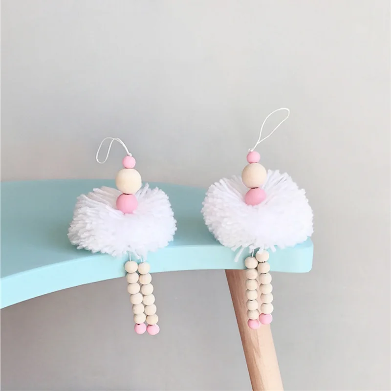 Nordic Style Wooden Beads Baby Room Ornament Moon Shape Hanging Decoration Kid Cot Tent Wall Hanging Decor Photography Props
Nordic Style Wooden Beads Baby Room Ornament Moon Shape Hanging Decoration Kid Cot Tent Wall Hanging Decor Photography Props