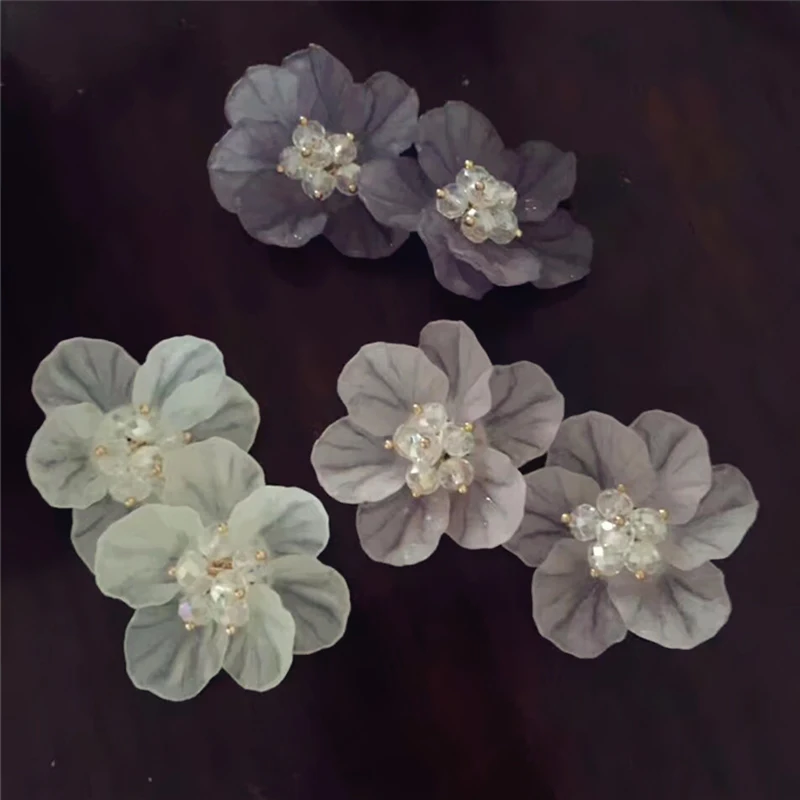 Fashion Women Girl White Purple Transparent Flower Earrings Personalized Elegant Earring All-match Brief Earring Stud Female
Fashion Women Girl White Purple Transparent Flower Earrings Personalized Elegant Earring All-match Brief Earring Stud Female