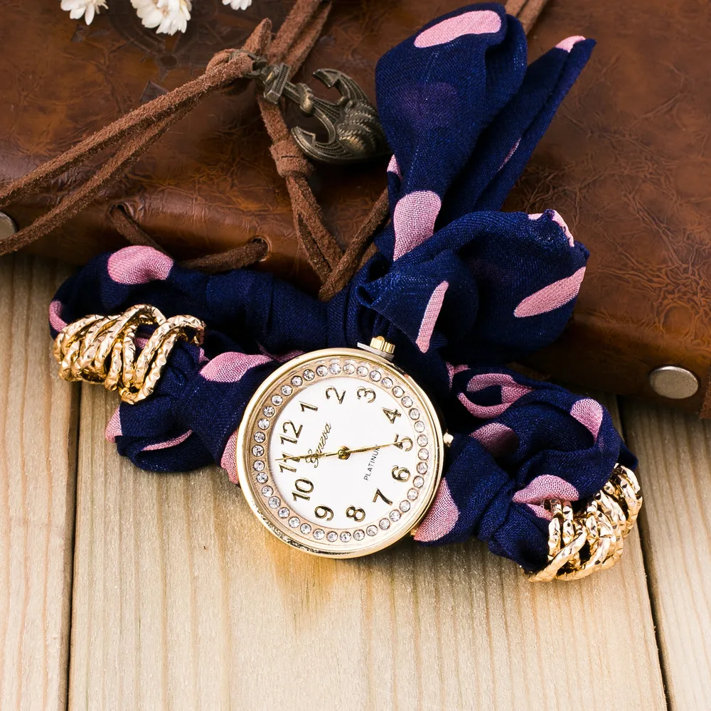 Fashion And Casual Digital Quartz WristWatch For Women Watches Cute Wave Point Fabric Ladies Bracelet Watch Diamond Clock XB40
Fashion And Casual Digital Quartz WristWatch For Women Watches Cute Wave Point Fabric Ladies Bracelet Watch Diamond Clock XB40