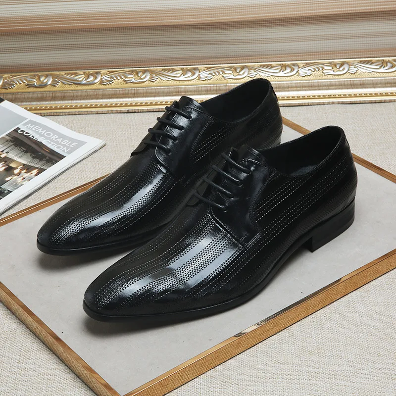 High Quality Genuine Leather Shoes Men,Lace-Up Business Men Shoes,Men Dress Shoes autumn winter British retro all-match cowhide 
High Quality Genuine Leather Shoes Men,Lace-Up Business Men Shoes,Men Dress Shoes autumn winter British retro all-match cowhide