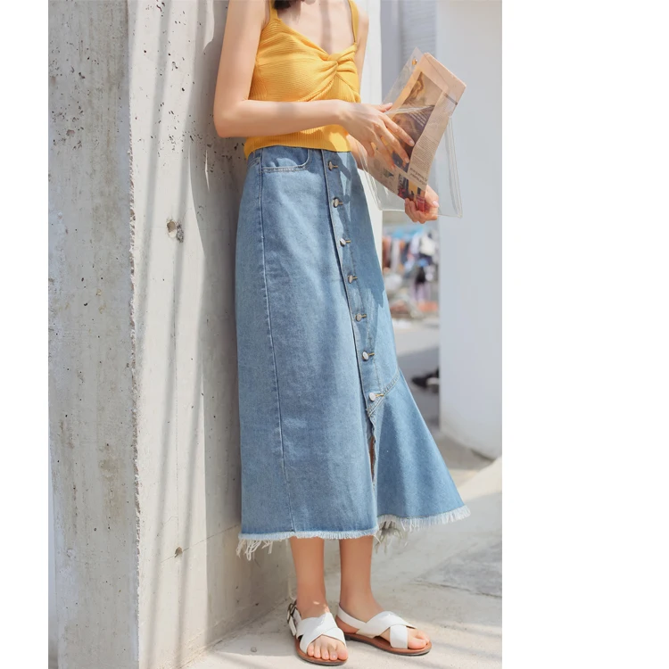Real spring student Korean the half-length denim skirt high waist A word thin long skirt female deduction buckle hip step skirt
Real spring student Korean the half-length denim skirt high waist A word thin long skirt female deduction buckle hip step skirt
