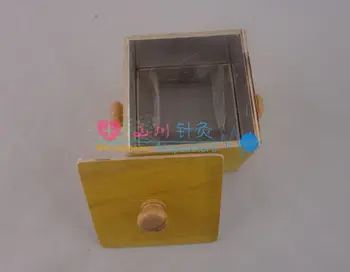 Fine wooden flat moxibustion box / umbilical moxibustion therapy moxibustion box
Fine wooden flat moxibustion box / umbilical moxibustion therapy moxibustion box