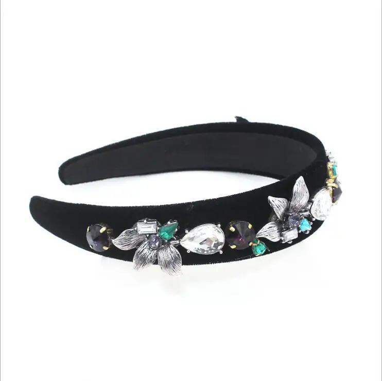 2019 New Baroque colorful headband full pearl white catwalk hair accessories leaves geometric simple headband accessories
2019 New Baroque colorful headband full pearl white catwalk hair accessories leaves geometric simple headband accessories