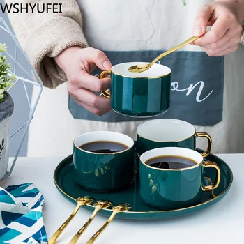 WSHYUFEI European luxury ceramic cup Household afternoon tea cup set Coffee cup with tray 4 cups 4 spoons 1 tray About 230ml 
WSHYUFEI European luxury ceramic cup Household afternoon tea cup set Coffee cup with tray 4 cups 4 spoons 1 tray About 230ml