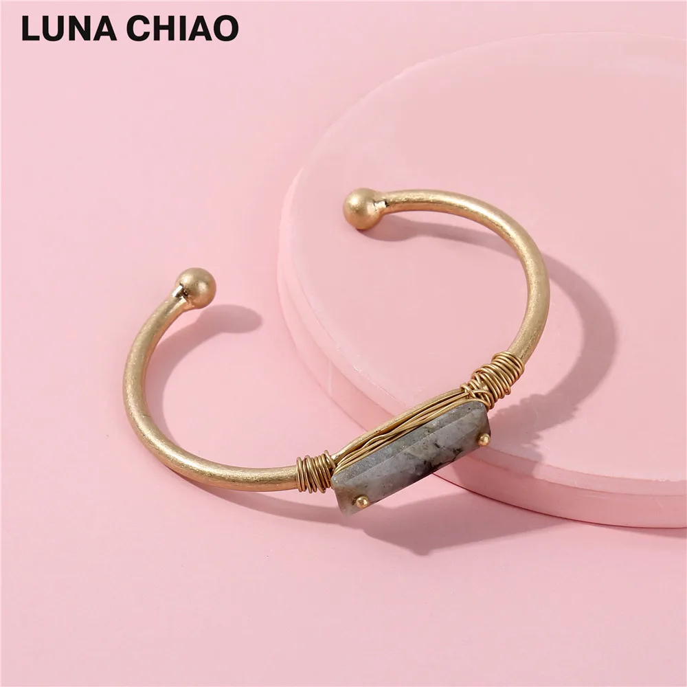 Worn Gold Color Brass Bangle with Natural Semi Precious Stone Jeweled Bracelets&Bangles Cuff Bangle Women
Worn Gold Color Brass Bangle with Natural Semi Precious Stone Jeweled Bracelets&Bangles Cuff Bangle Women