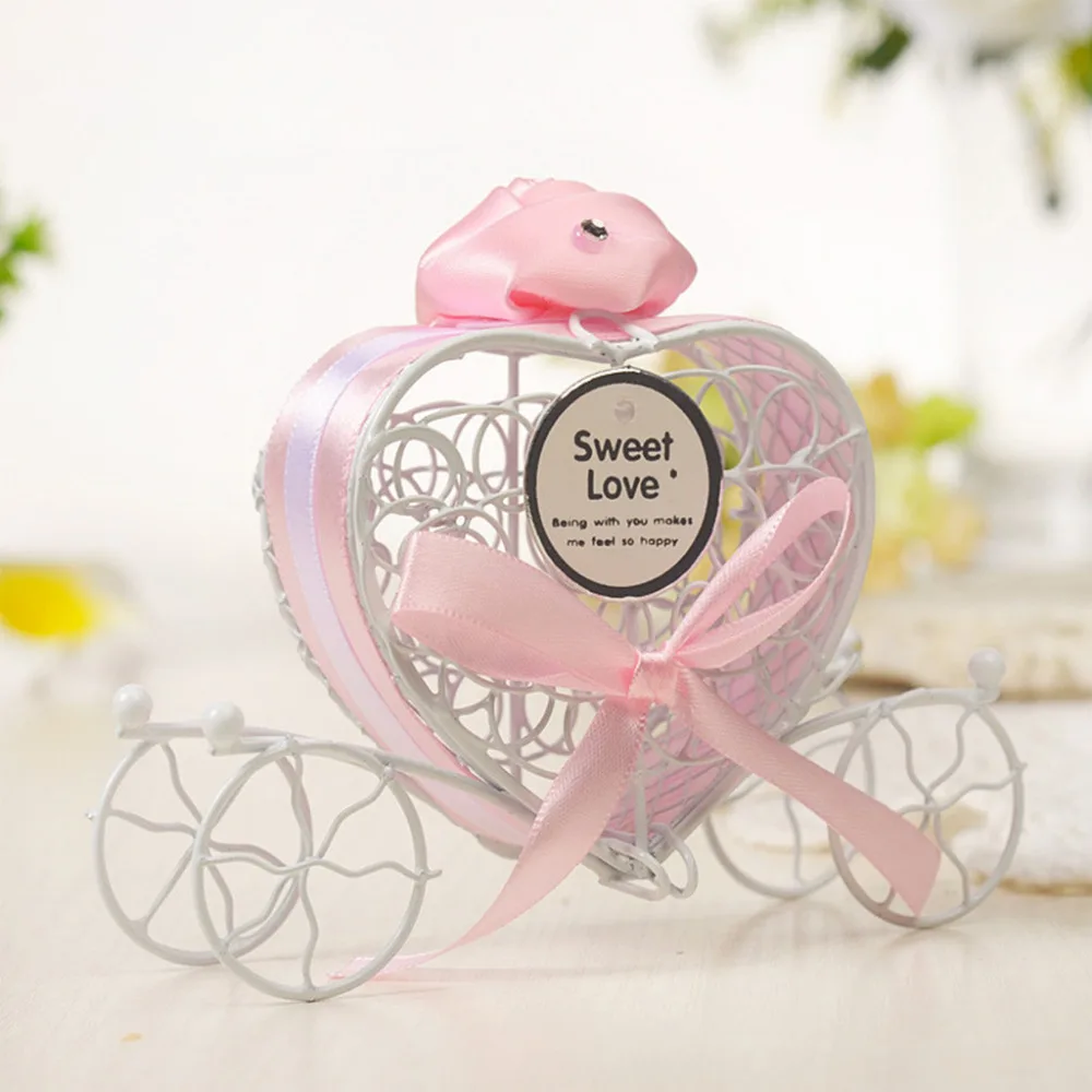 1pc New Candy Boxes Romantic Carriage Sweets Chocolate Box Wedding Party Favors 11x10X3cm High Quality 3.7
1pc New Candy Boxes Romantic Carriage Sweets Chocolate Box Wedding Party Favors 11x10X3cm High Quality 3.7