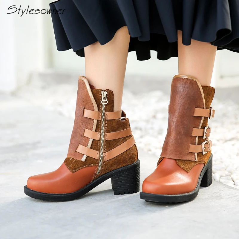 Stylesowner 2018 Autumn Brown Ankle Boots For Women Leather Strap Buckle Real Leather Botas Mujer Platform Rubber Martin Boots
Stylesowner 2018 Autumn Brown Ankle Boots For Women Leather Strap Buckle Real Leather Botas Mujer Platform Rubber Martin Boots