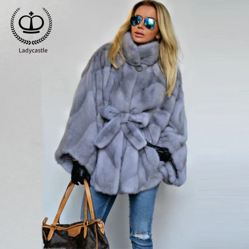2018 New Real Mink Fur Coat Stand Collar Pelt Fur Natural Real Mink Fur Jacket With Slim Belt Winter Women Coat Luxury MKW-092
2018 New Real Mink Fur Coat Stand Collar Pelt Fur Natural Real Mink Fur Jacket With Slim Belt Winter Women Coat Luxury MKW-092