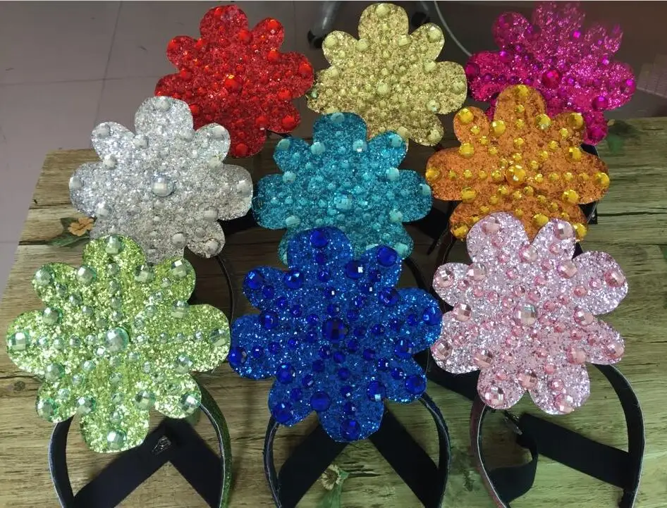 Latin dance Samba accessories Fashion exquisite headdress feathers Delicate dance shows accessories
Latin dance Samba accessories Fashion exquisite headdress feathers Delicate dance shows accessories