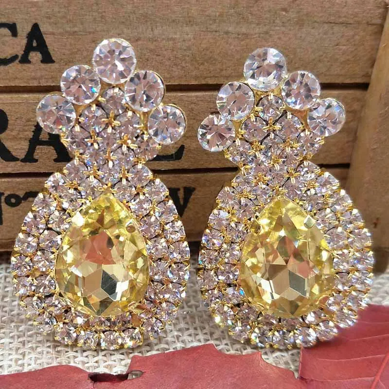 zerongE jewelry shiny yellow Dangle Earring lady gold green/clear/yellow/red/royal blue colorful stone luxury crystal earring
zerongE jewelry shiny yellow Dangle Earring lady gold green/clear/yellow/red/royal blue colorful stone luxury crystal earring