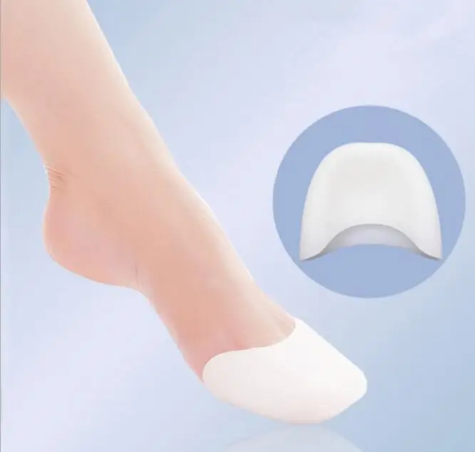 Relieve toe pain wearproof silicone toe pad cover for high heel forefoot mat as ballet shoes foot protector matfeet care tool.
Relieve toe pain wearproof silicone toe pad cover for high heel forefoot mat as ballet shoes foot protector matfeet care tool.