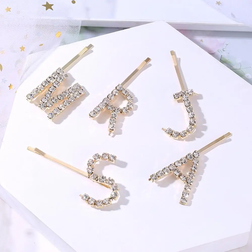 M MISM New 2019 Geometric Korea Crystal Hair Clips Letters Heart Rhinestones Gold Hairpins Women Girl Barrettes Hair Accessories
M MISM New 2019 Geometric Korea Crystal Hair Clips Letters Heart Rhinestones Gold Hairpins Women Girl Barrettes Hair Accessories
