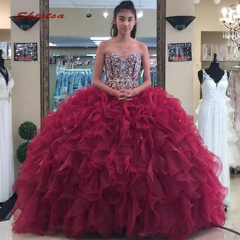 Burgundy Luxury Quinceanera Dresses Ball Gown Crystals Beaded Two Piece Prom Debutante Sixteen 15 Sweet 16 Dress
Burgundy Luxury Quinceanera Dresses Ball Gown Crystals Beaded Two Piece Prom Debutante Sixteen 15 Sweet 16 Dress