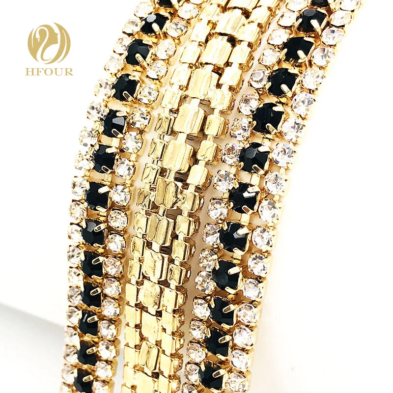 1yard/bag superior quality Crystal glass White-Black-White Gold bottom three rows Rhinestone Chain DIY Garment accessories
1yard/bag superior quality Crystal glass White-Black-White Gold bottom three rows Rhinestone Chain DIY Garment accessories