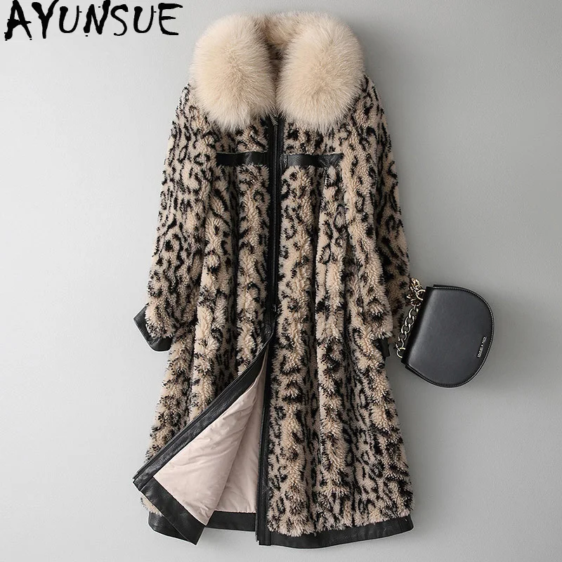 AYUNSUE Real Sheep Shearling Fur 100% Wool Coat Female Jacket 2019 Winter Jacket Women Fox Fur Collar Leopard Long Coats MY3542
AYUNSUE Real Sheep Shearling Fur 100% Wool Coat Female Jacket 2019 Winter Jacket Women Fox Fur Collar Leopard Long Coats MY3542